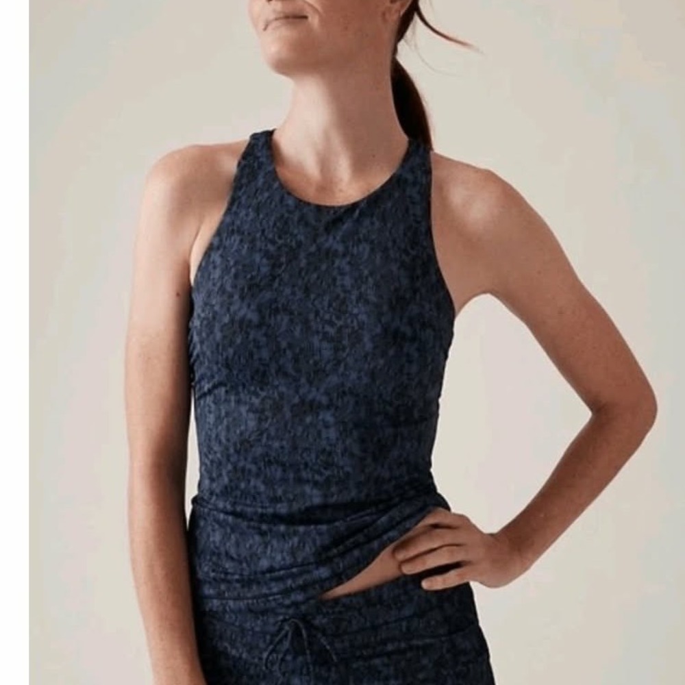Athleta Maldives Tankini Top Size 38DD Traverse Geo Navy underwire